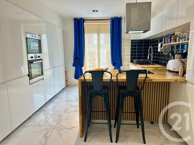maison à vendre - 8 pièces - 137.55 m2 - FOUGERES - 35 - BRETAGNE - Century 21 Gambetta