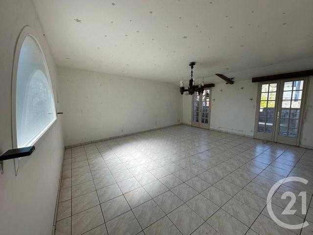 maison à vendre - 6 pièces - 129.24 m2 - CHATILLON EN VENDELAIS - 35 - BRETAGNE - Century 21 Gambetta