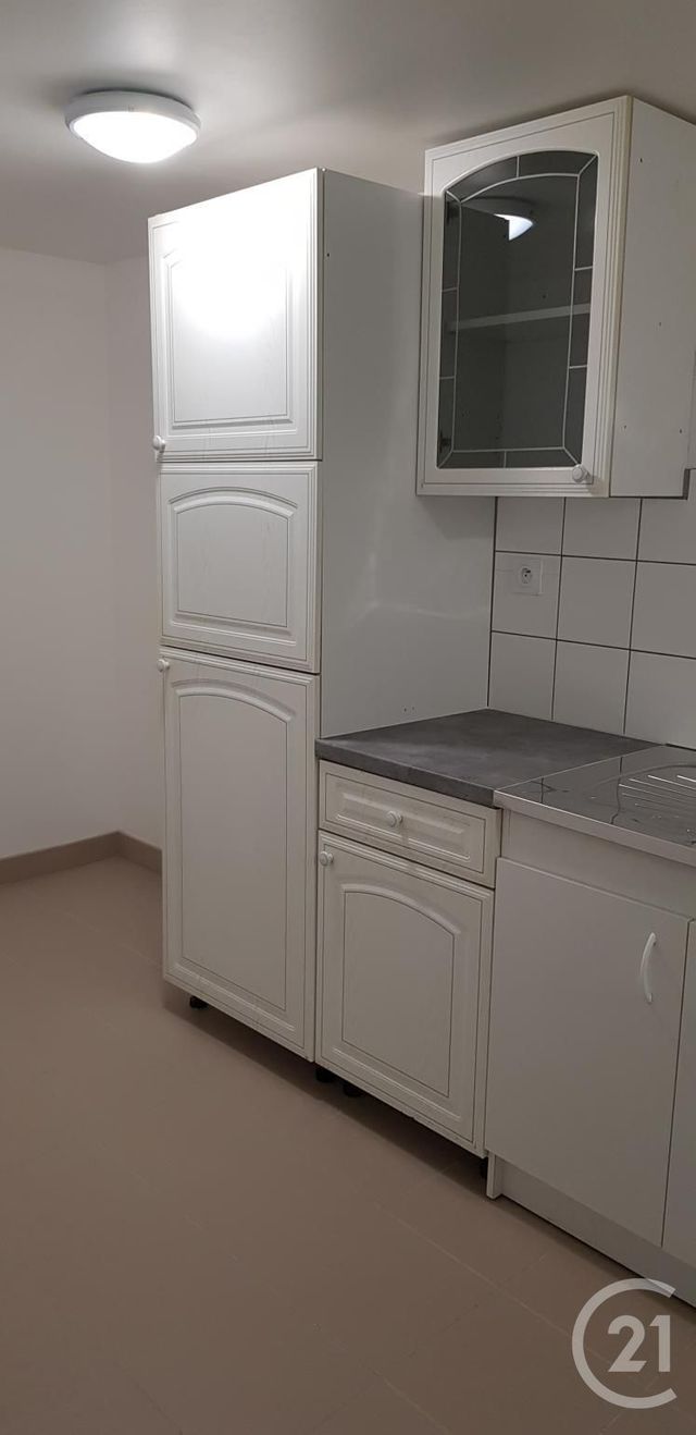 Appartement T3 à louer - 3 pièces - 73.0 m2 - ST BRICE EN COGLES - 35 - BRETAGNE - Century 21 Gambetta