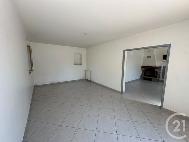 maison à vendre - 5 pièces - 97.35 m2 - ST GERMAIN EN COGLES - 35 - BRETAGNE - Century 21 Gambetta