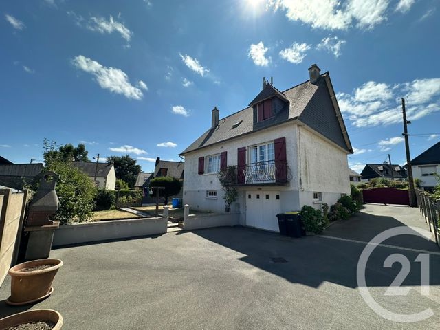 maison à vendre - 5 pièces - 124.31 m2 - FOUGERES - 35 - BRETAGNE - Century 21 Gambetta