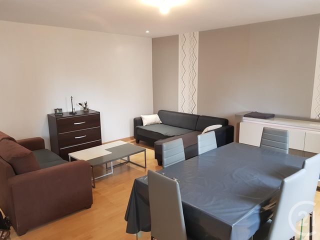 Appartement F2 à louer FOUGERES