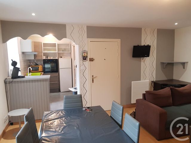Appartement F2 à louer - 2 pièces - 46.11 m2 - FOUGERES - 35 - BRETAGNE - Century 21 Gambetta