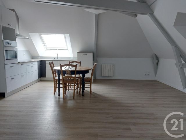 Appartement à louer - 3 pièces - 57.71 m2 - LECOUSSE - 35 - BRETAGNE - Century 21 Gambetta