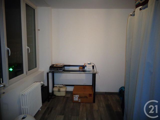 Appartement à louer - 2 pièces - 54.0 m2 - FOUGERES - 35 - BRETAGNE - Century 21 Gambetta