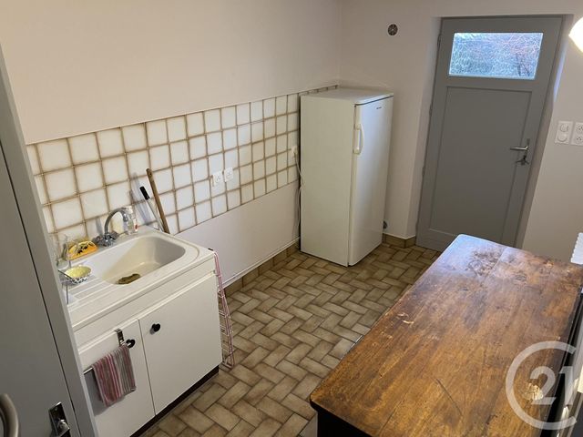 Appartement à louer - 2 pièces - 41.0 m2 - FOUGERES - 35 - BRETAGNE - Century 21 Gambetta