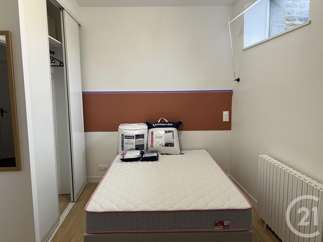 Appartement à louer - 2 pièces - 41.0 m2 - FOUGERES - 35 - BRETAGNE - Century 21 Gambetta