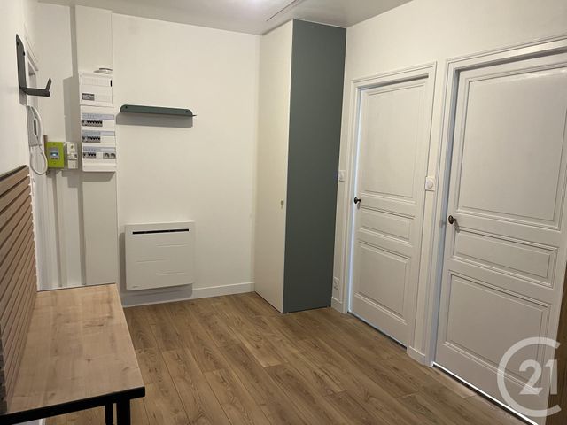 Appartement à louer - 2 pièces - 36.71 m2 - FOUGERES - 35 - BRETAGNE - Century 21 Gambetta