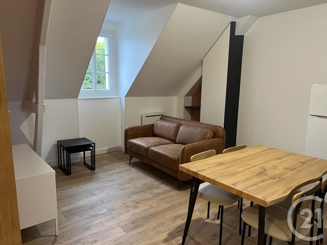 Appartement à louer - 2 pièces - 36.71 m2 - FOUGERES - 35 - BRETAGNE - Century 21 Gambetta