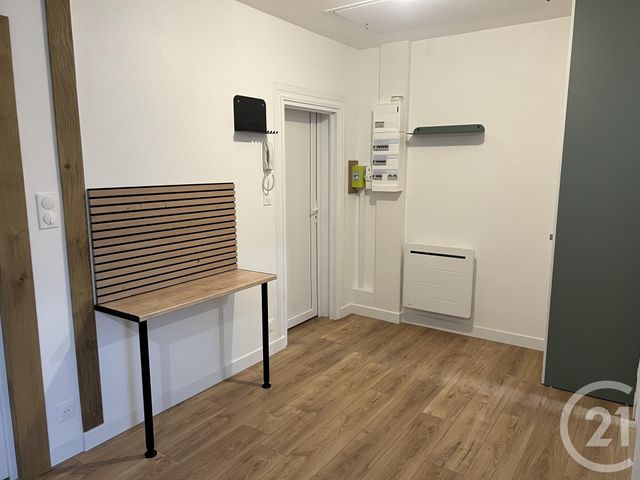 Appartement à louer - 2 pièces - 36.71 m2 - FOUGERES - 35 - BRETAGNE - Century 21 Gambetta