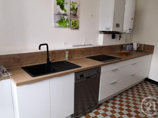 Appartement Chambre à louer - 1 pièce - 19.45 m2 - FOUGERES - 35 - BRETAGNE - Century 21 Gambetta