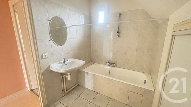 maison à vendre - 5 pièces - 111.61 m2 - LA BAZOUGE DU DESERT - 35 - BRETAGNE - Century 21 Gambetta