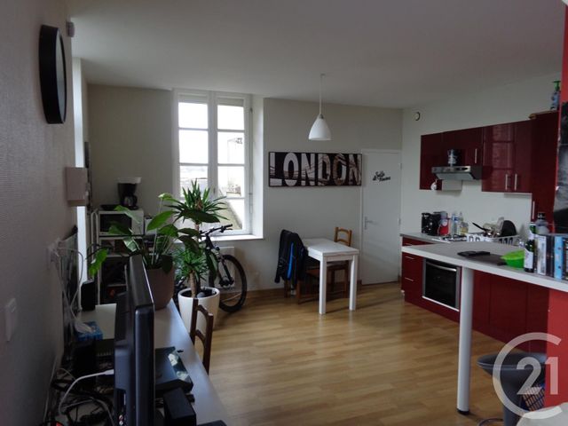 Appartement T1 à vendre - 2 pièces - 48.92 m2 - FOUGERES - 35 - BRETAGNE - Century 21 Gambetta