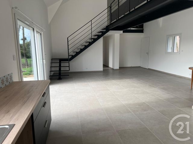 maison à louer - 6 pièces - 156.4 m2 - ROMAGNE - 35 - BRETAGNE - Century 21 Gambetta