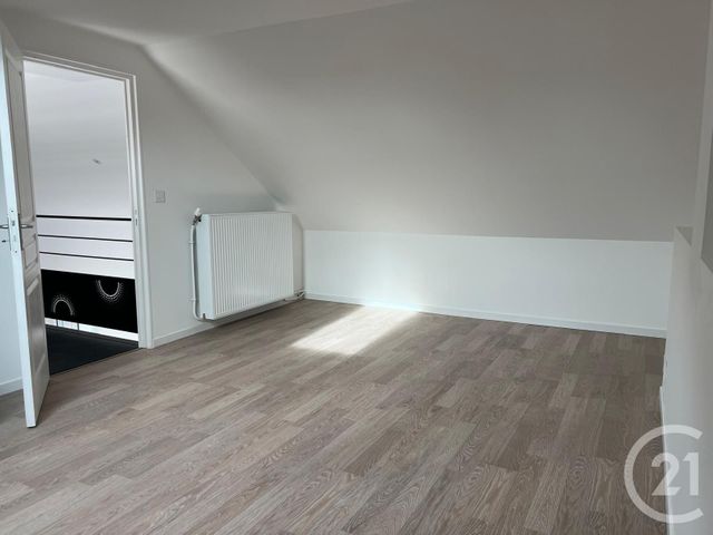 maison à louer - 6 pièces - 156.4 m2 - ROMAGNE - 35 - BRETAGNE - Century 21 Gambetta