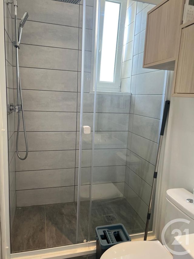 Appartement à louer - 2 pièces - 38.56 m2 - FOUGERES - 35 - BRETAGNE - Century 21 Gambetta