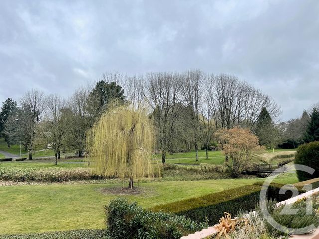 Appartement Duplex à louer - 4 pièces - 80.81 m2 - FOUGERES - 35 - BRETAGNE - Century 21 Gambetta