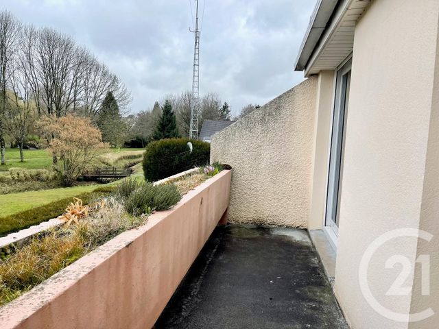 Appartement Duplex à louer - 4 pièces - 80.81 m2 - FOUGERES - 35 - BRETAGNE - Century 21 Gambetta