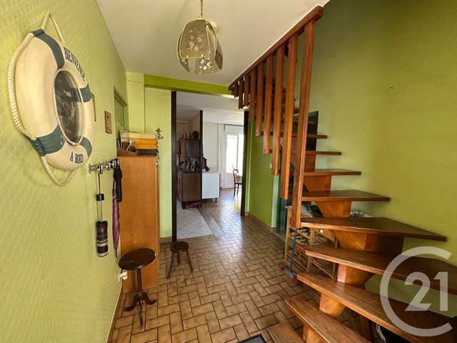 maison à vendre - 4 pièces - 101.18 m2 - LECOUSSE - 35 - BRETAGNE - Century 21 Gambetta