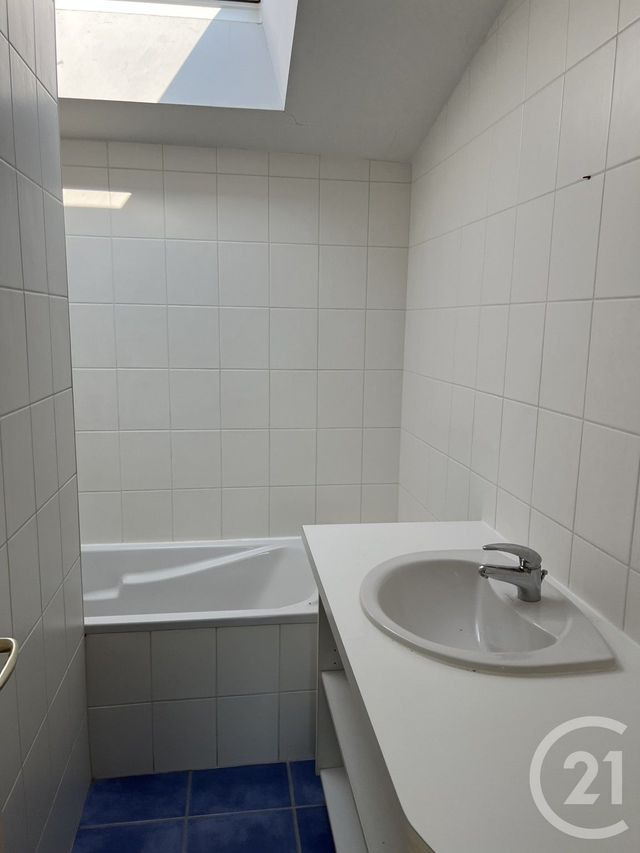 maison à louer - 5 pièces - 129.22 m2 - ROMAGNE - 35 - BRETAGNE - Century 21 Gambetta
