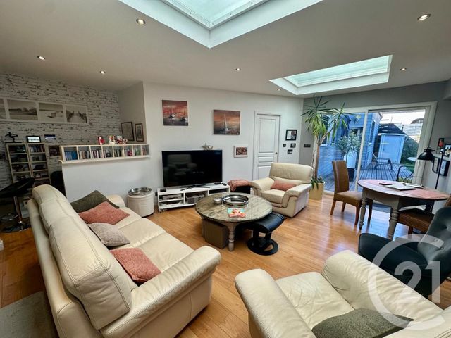 maison à vendre - 5 pièces - 130.0 m2 - FOUGERES - 35 - BRETAGNE - Century 21 Gambetta