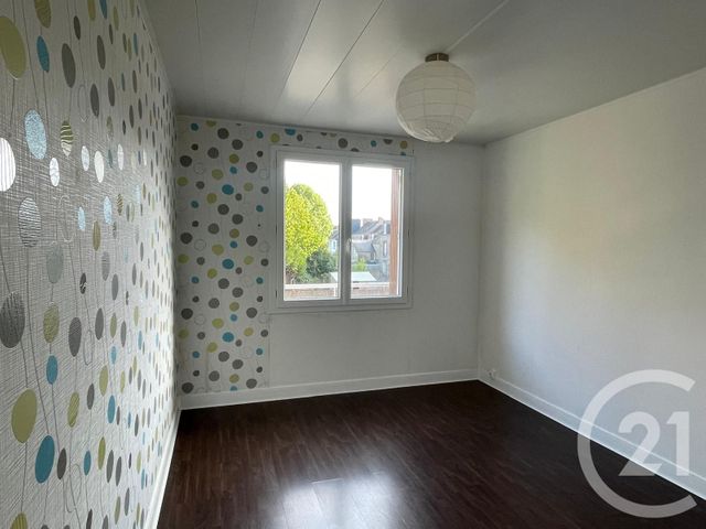 Appartement F3 à vendre - 3 pièces - 73.9 m2 - FOUGERES - 35 - BRETAGNE - Century 21 Gambetta