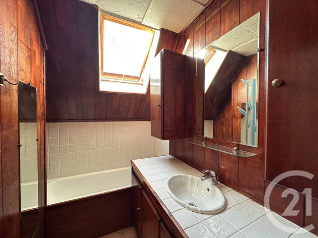 maison à vendre - 5 pièces - 150.29 m2 - ST ELLIER DU MAINE - 53 - PAYS-DE-LOIRE - Century 21 Gambetta