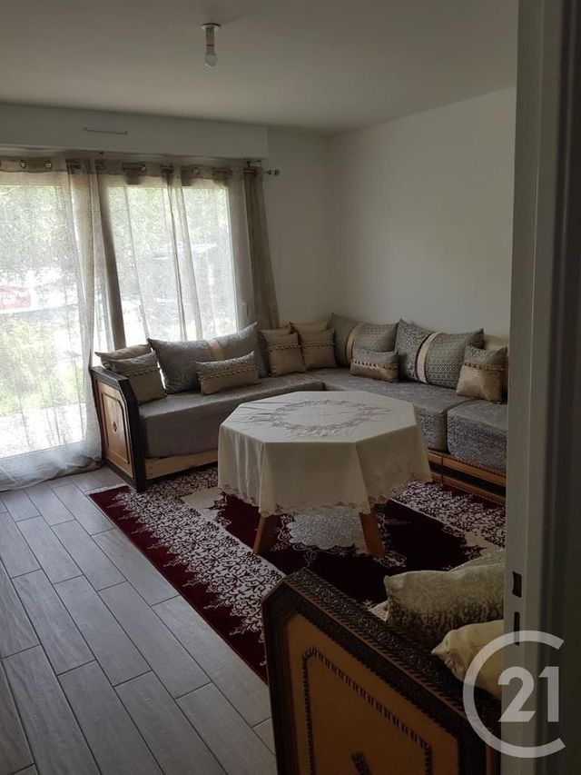 maison à vendre - 6 pièces - 105.66 m2 - FOUGERES - 35 - BRETAGNE - Century 21 Gambetta