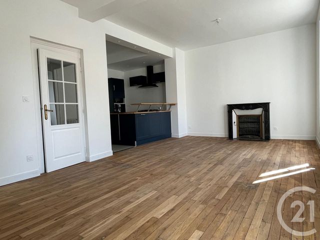maison à vendre - 9 pièces - 149.99 m2 - FOUGERES - 35 - BRETAGNE - Century 21 Gambetta