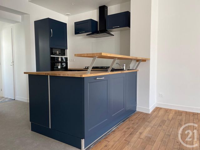 maison à vendre - 9 pièces - 149.99 m2 - FOUGERES - 35 - BRETAGNE - Century 21 Gambetta