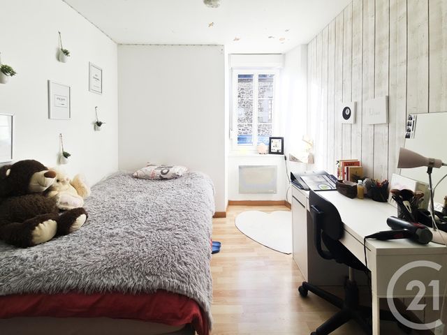 maison à vendre - 7 pièces - 176.0 m2 - FOUGERES - 35 - BRETAGNE - Century 21 Gambetta