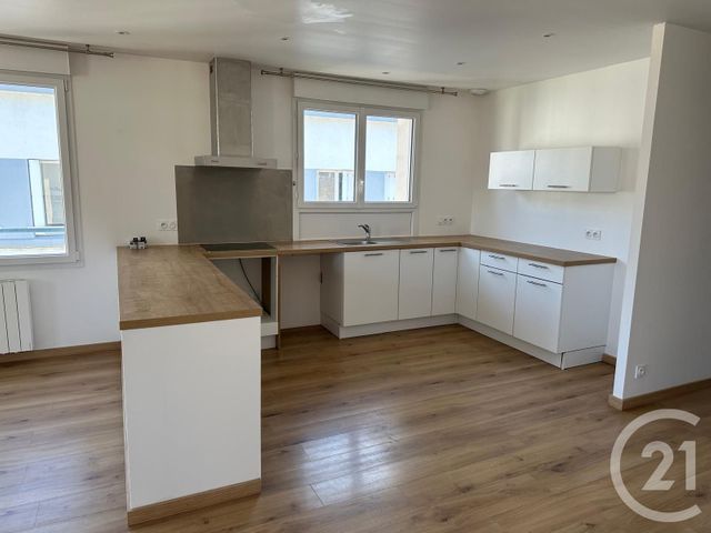 Appartement F4 à vendre - 4 pièces - 103.64 m2 - FOUGERES - 35 - BRETAGNE - Century 21 Gambetta