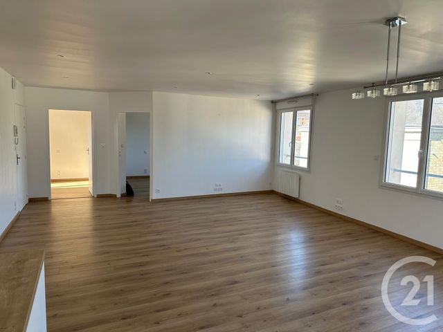 Appartement F4 à vendre - 4 pièces - 103.64 m2 - FOUGERES - 35 - BRETAGNE - Century 21 Gambetta