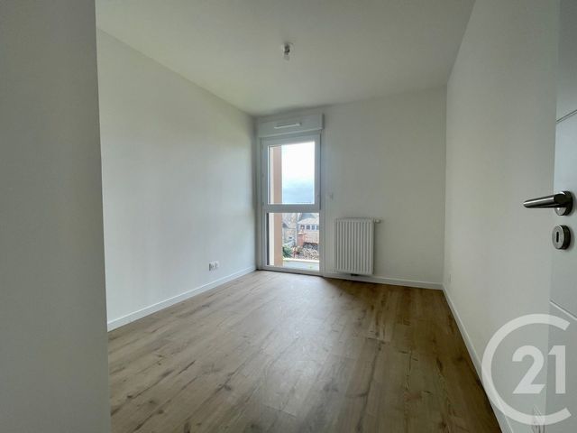 Appartement T4 à vendre - 4 pièces - 84.0 m2 - FOUGERES - 35 - BRETAGNE - Century 21 Gambetta