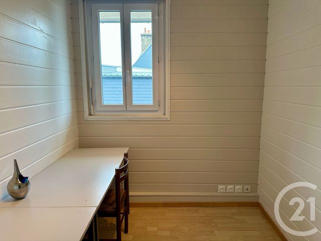 maison à vendre - 7 pièces - 169.64 m2 - FOUGERES - 35 - BRETAGNE - Century 21 Gambetta