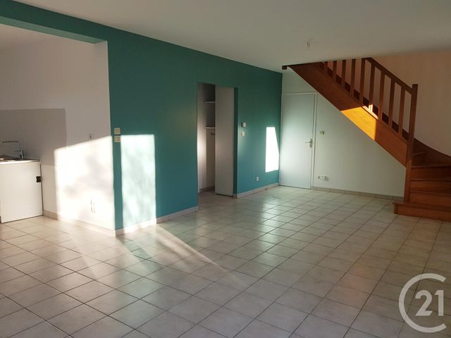 maison à louer - 5 pièces - 113.0 m2 - FOUGERES - 35 - BRETAGNE - Century 21 Gambetta