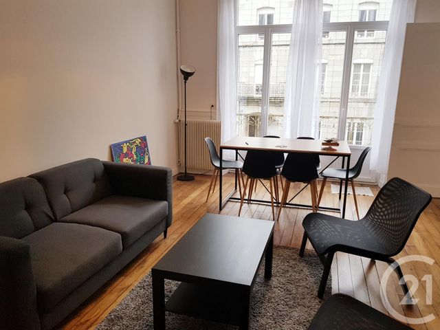 Appartement Chambre à louer - 1 pièce - 16.0 m2 - FOUGERES - 35 - BRETAGNE - Century 21 Gambetta