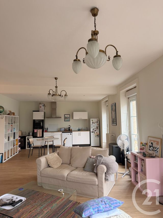 Appartement à louer FOUGERES
