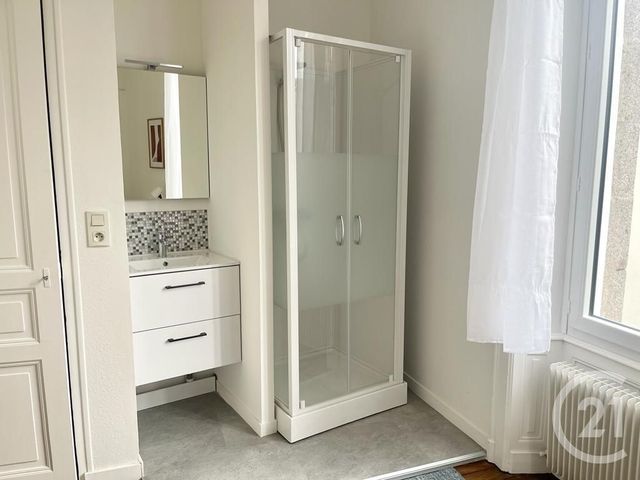 Appartement Chambre à louer - 1 pièce - 16.63 m2 - FOUGERES - 35 - BRETAGNE - Century 21 Gambetta
