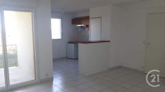 Appartement F2 à louer - 2 pièces - 44.66 m2 - FOUGERES - 35 - BRETAGNE - Century 21 Gambetta