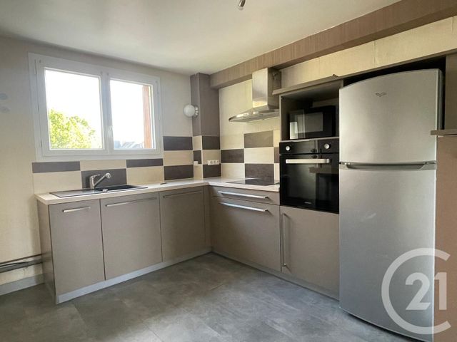 Appartement F3 à vendre - 3 pièces - 73.9 m2 - FOUGERES - 35 - BRETAGNE - Century 21 Gambetta