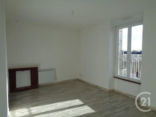 Appartement F2 à louer - 2 pièces - 34.31 m2 - FOUGERES - 35 - BRETAGNE - Century 21 Gambetta