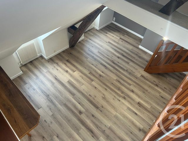 Appartement à louer - 2 pièces - 34.87 m2 - FOUGERES - 35 - BRETAGNE - Century 21 Gambetta