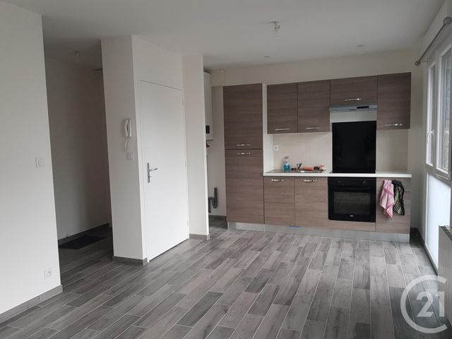 Appartement à louer - 2 pièces - 37.0 m2 - FOUGERES - 35 - BRETAGNE - Century 21 Gambetta