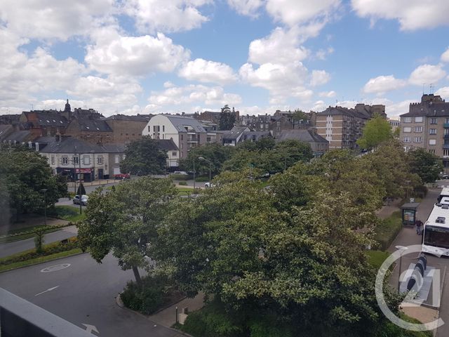 Appartement T2 à louer - 2 pièces - 42.49 m2 - FOUGERES - 35 - BRETAGNE - Century 21 Gambetta