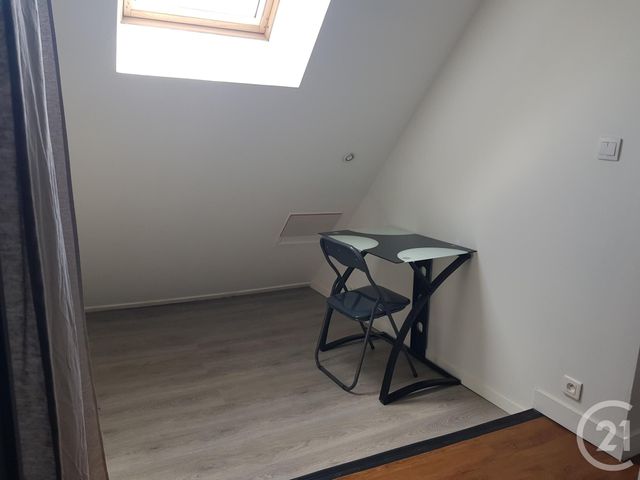 Appartement T2 à louer - 2 pièces - 42.49 m2 - FOUGERES - 35 - BRETAGNE - Century 21 Gambetta