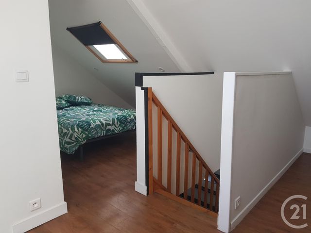 Appartement T2 à louer - 2 pièces - 42.49 m2 - FOUGERES - 35 - BRETAGNE - Century 21 Gambetta