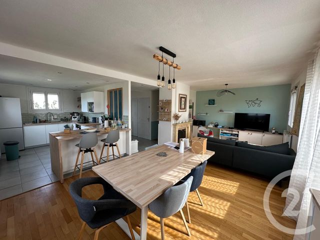 maison à vendre - 7 pièces - 150.86 m2 - FOUGERES - 35 - BRETAGNE - Century 21 Gambetta